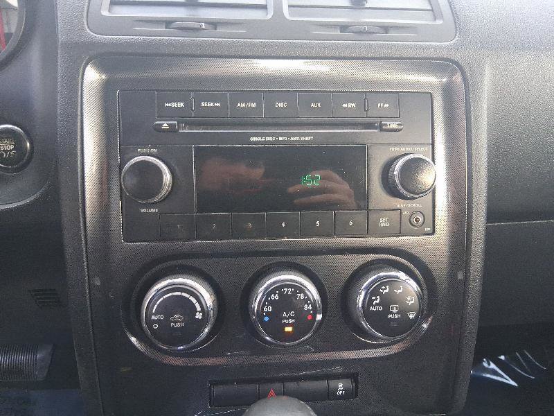 Used 2014 Dodge Challenger SXT RWD image 21