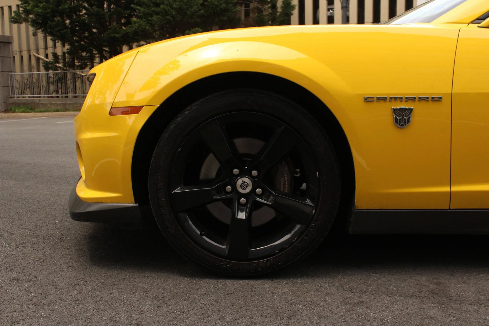 Used 2012 Chevrolet Camaro SS w/ Transformers 3 Edition RWD image 11