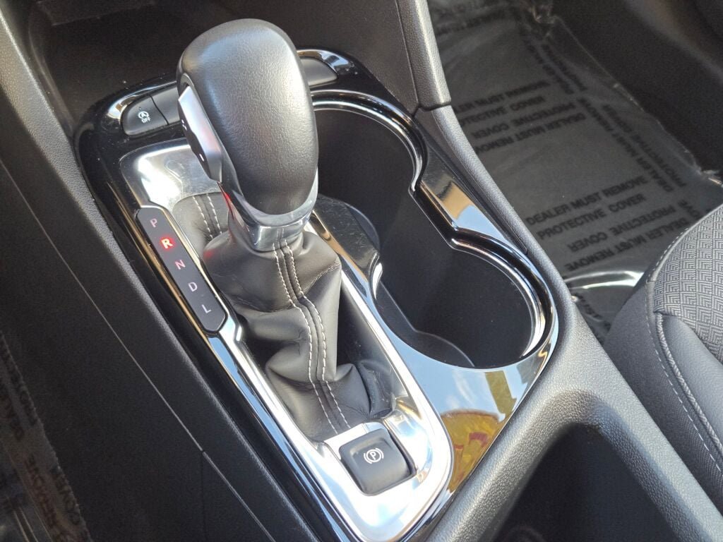 Used 2024 Buick Encore GX Preferred image 28