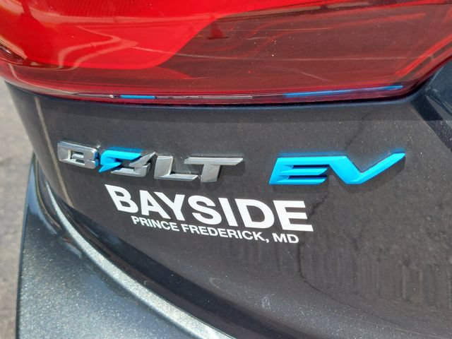 Used 2017 Chevrolet Bolt Premier w/ Infotainment Package FWD image 36