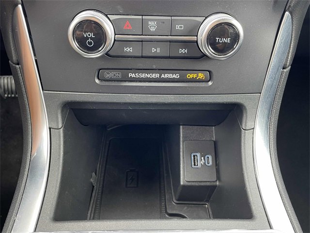 Used 2024 Ford Edge Titanium image 13