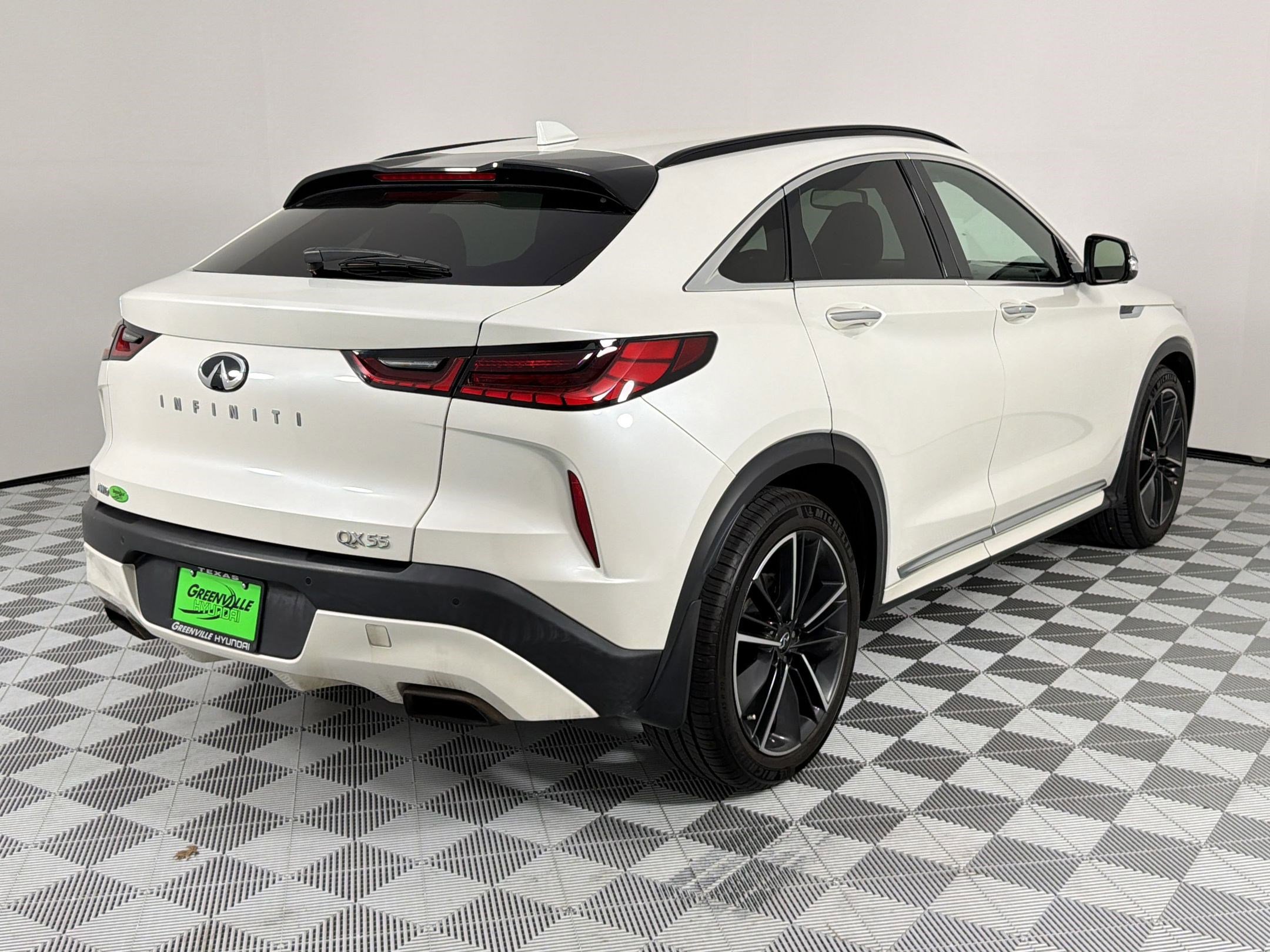 Used 2022 INFINITI QX55 Sensory w/ Lighting Package image 9