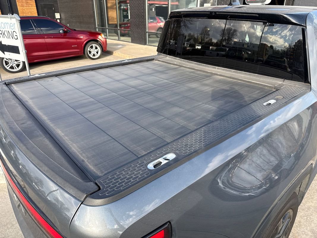 Used 2022 Rivian R1T Adventure image 5