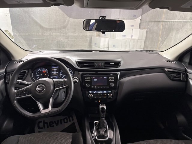 Used 2018 Nissan Rogue Sport SV image 23