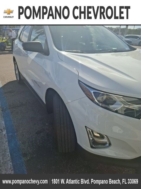 Used 2020 Chevrolet Equinox LS w/ LS Convenience Package image 3