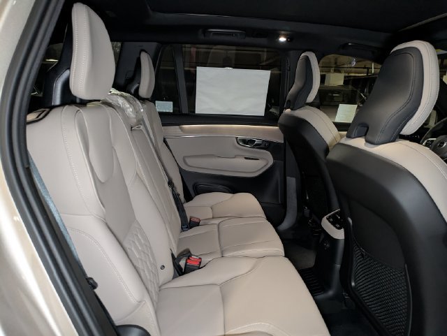 New 2026 Volvo XC90 T8 Plus w/ Protection Package AWD/4WD image 28