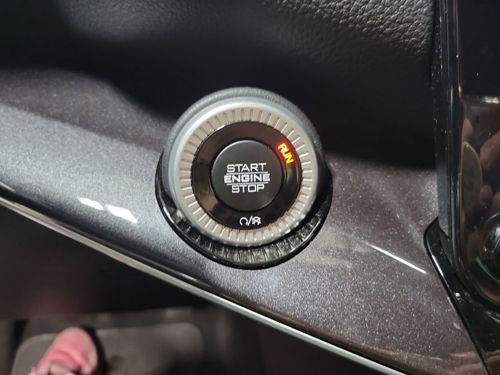 Used 2023 Jeep Wagoneer 4WD image 46