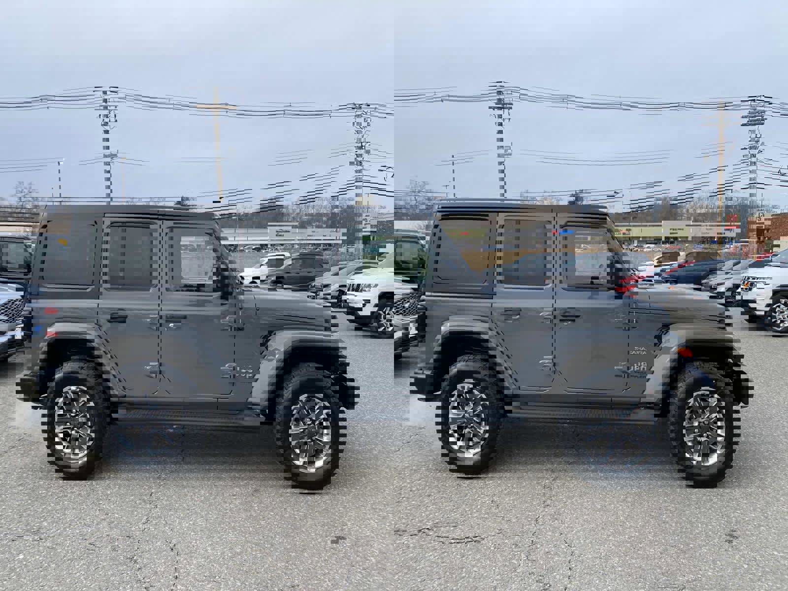 Used 2020 Jeep Wrangler Unlimited Sahara w/ Dual Top Group image 2