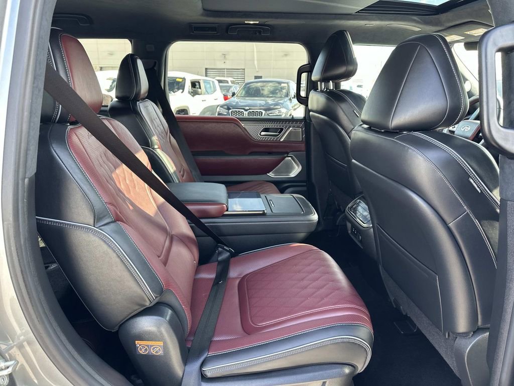 Certified 2025 INFINITI QX80 Autograph w/ Autograph Exterior Package image 38