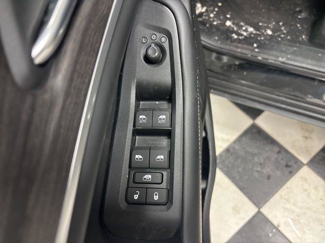 Used 2026 Jeep Grand Cherokee Altitude AWD/4WD image 15