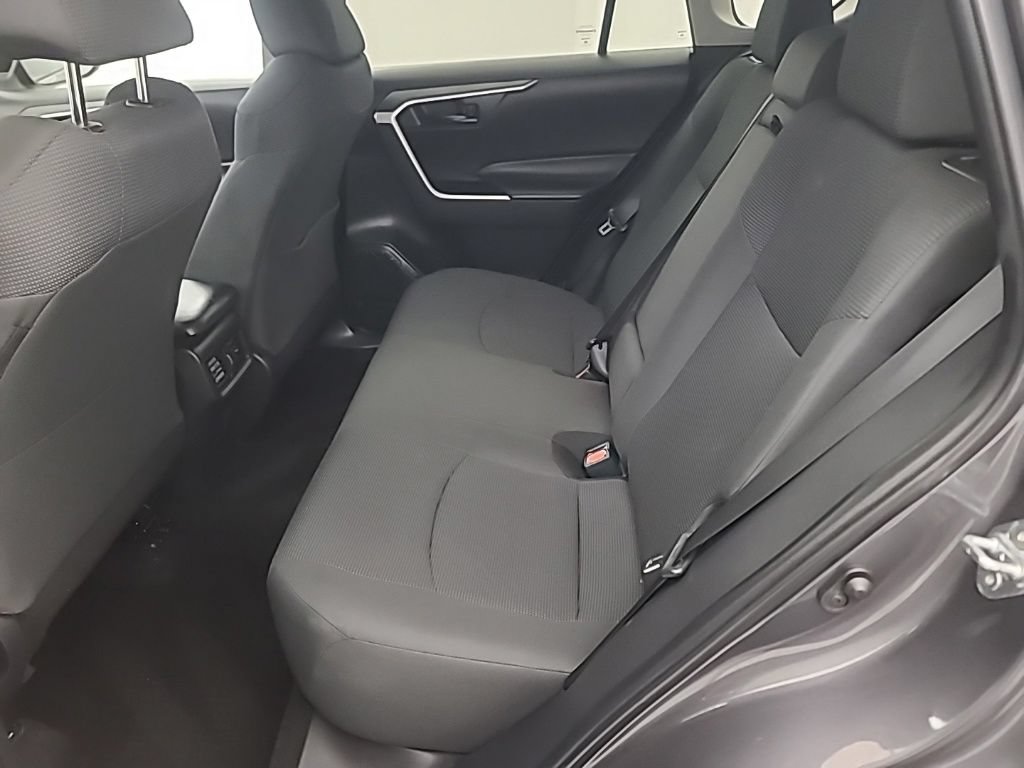 Used 2023 Toyota RAV4 LE AWD/4WD image 21