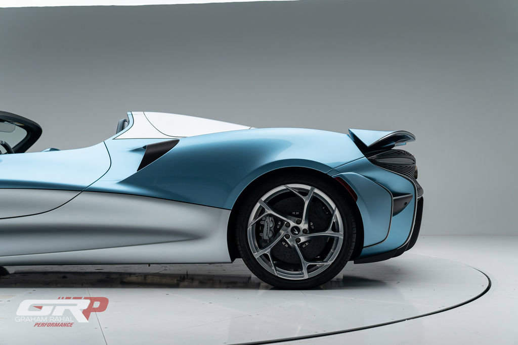 Used 2021 McLaren Elva image 29