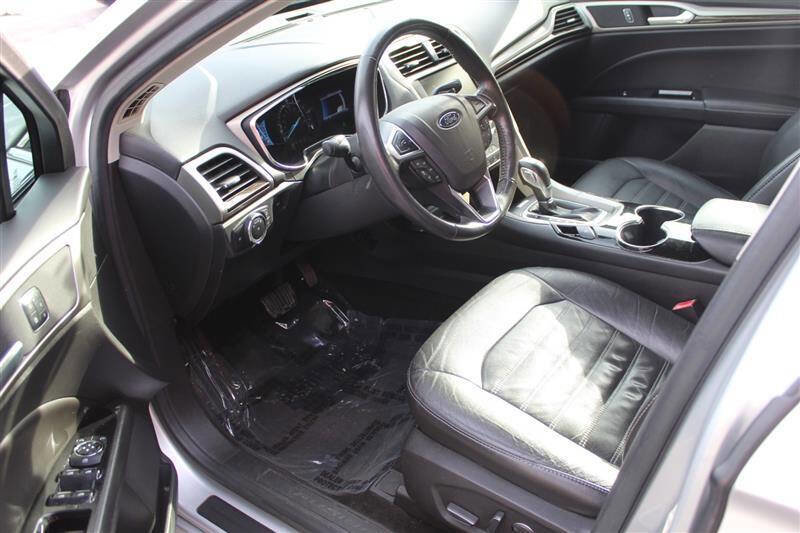 Used 2014 Ford Fusion Energi SE image 17