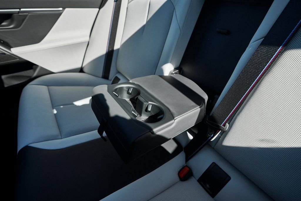 Used 2025 BMW M5 Touring AWD/4WD image 49