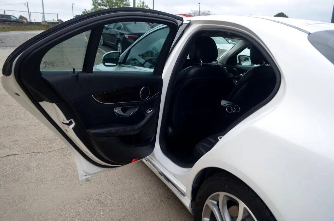Used 2015 Mercedes-Benz C 300 Sedan image 20