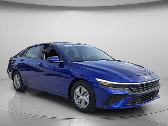 Used 2026 Hyundai Elantra SE FWD image 9