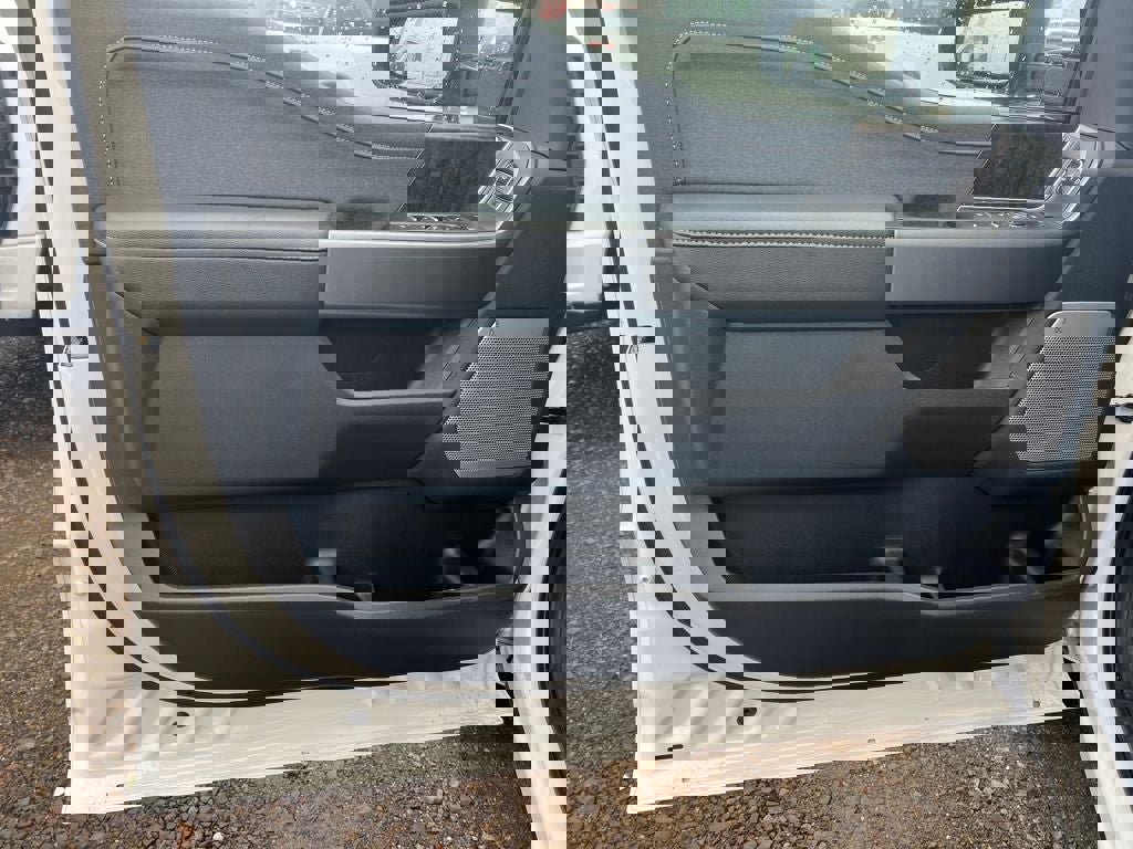 New 2026 Ford F250 Lariat image 11