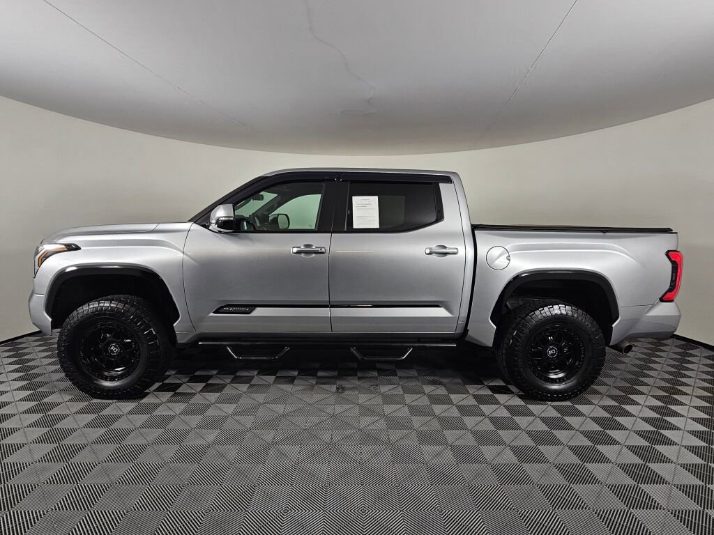 Used 2024 Toyota Tundra Platinum AWD/4WD image 6