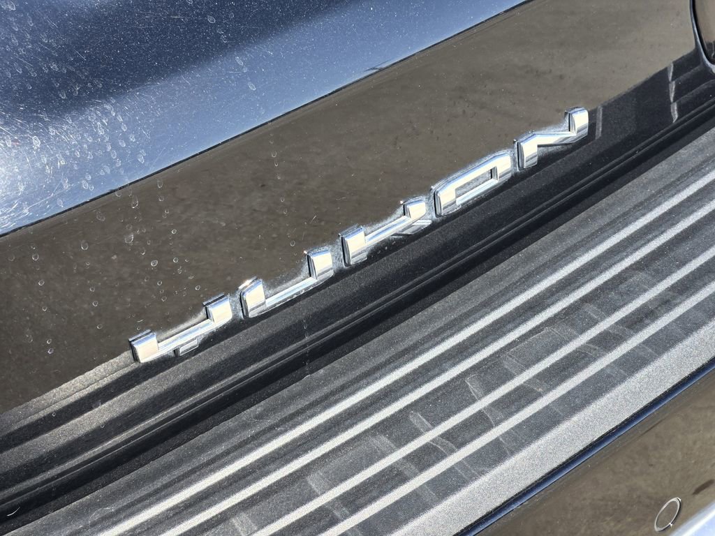 Used 2023 GMC Yukon Denali w/ LPO, Floor Liner Package image 16