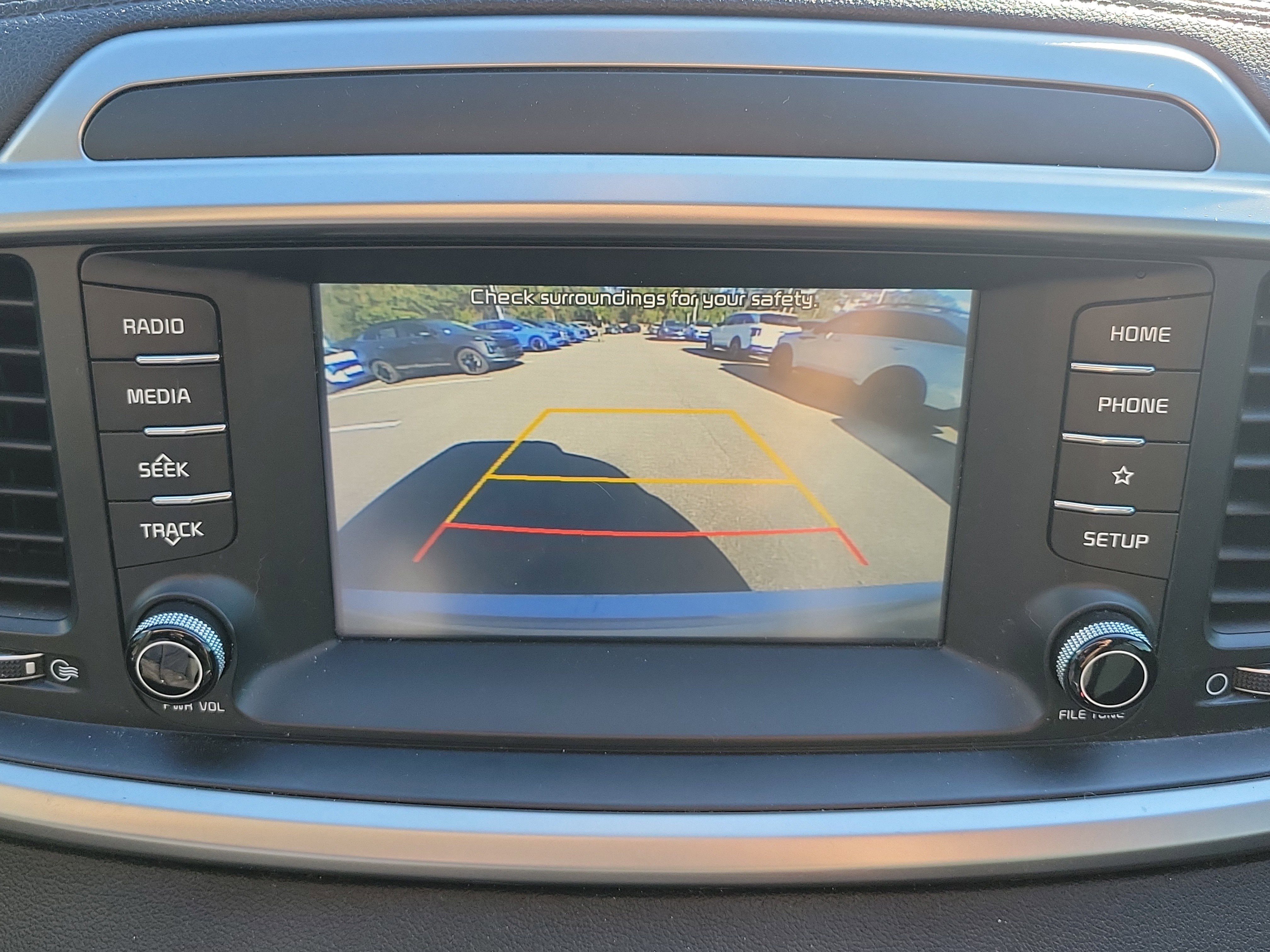 Used 2020 Kia Sorento AWD V6 image 32