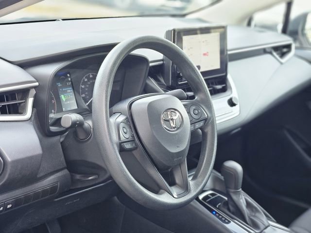 Used 2024 Toyota Corolla LE image 12