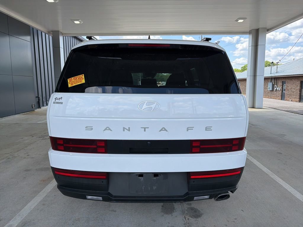 Used 2025 Hyundai Santa Fe SEL FWD image 5