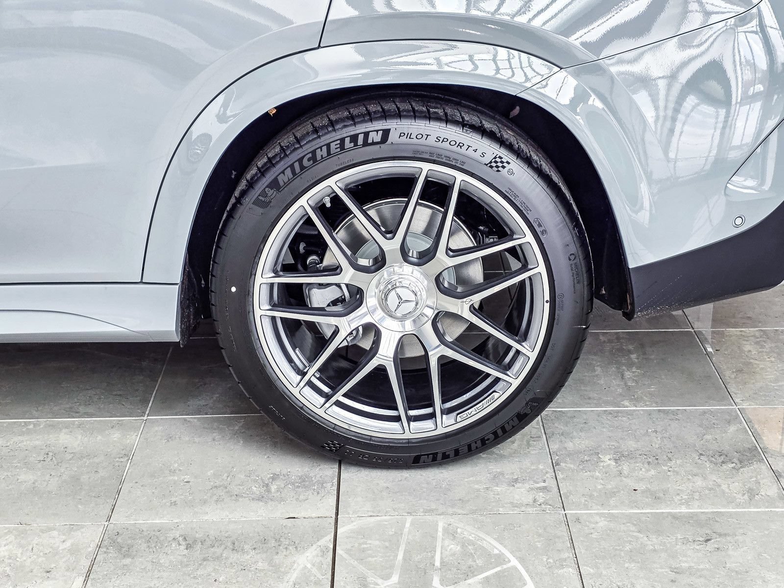 New 2026 Mercedes-Benz GLE 53 AMG 4MATIC Coupe image 9