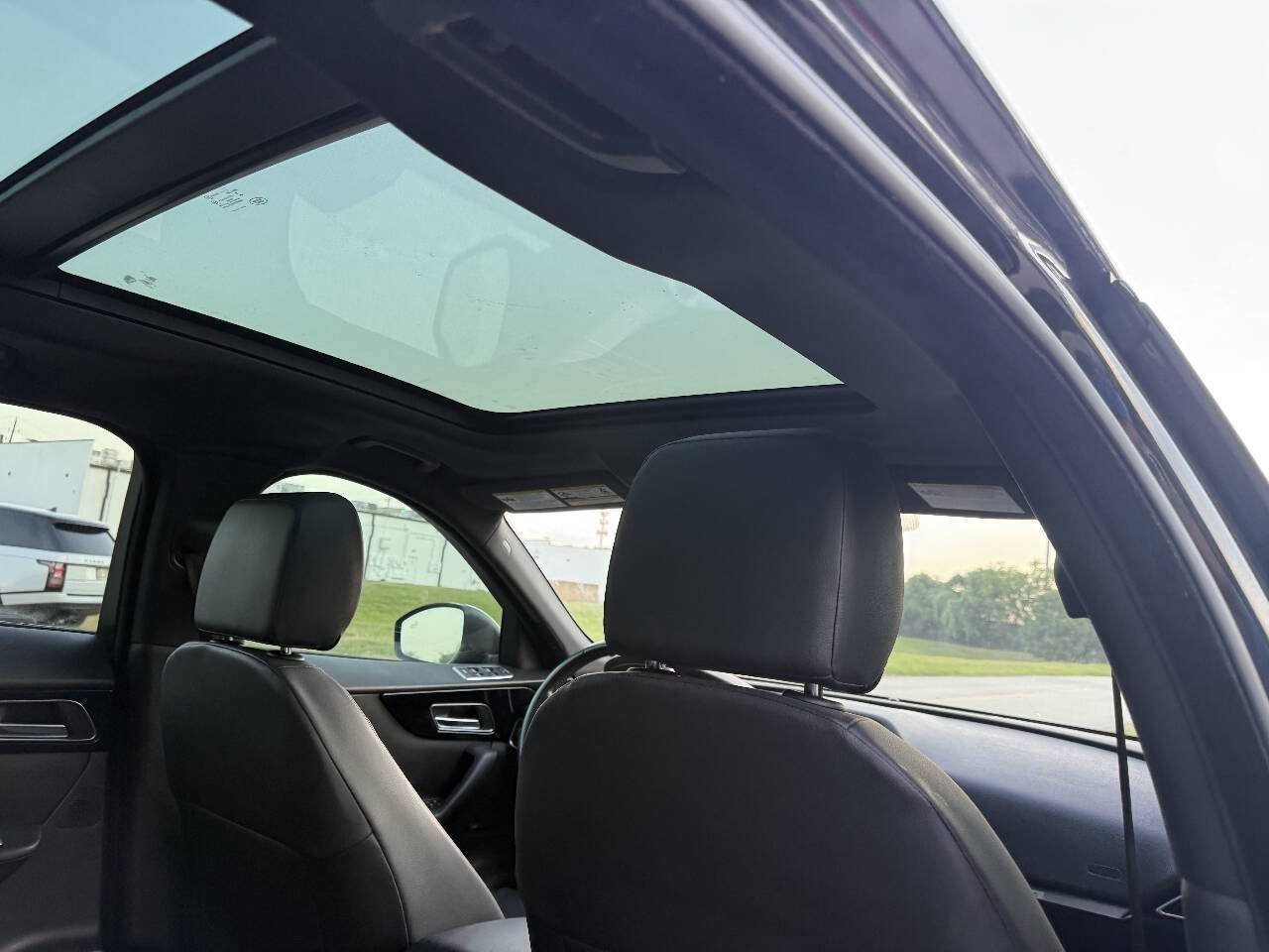 Used 2018 Jaguar F-PACE Premium AWD/4WD image 27