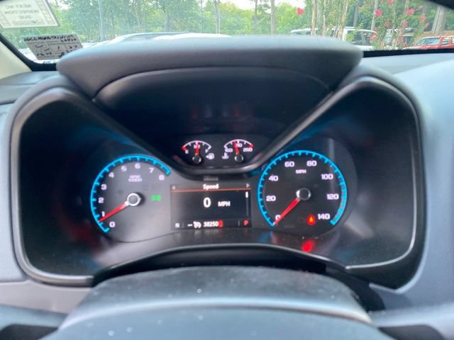 Used 2022 Chevrolet Colorado Z71 AWD/4WD image 11