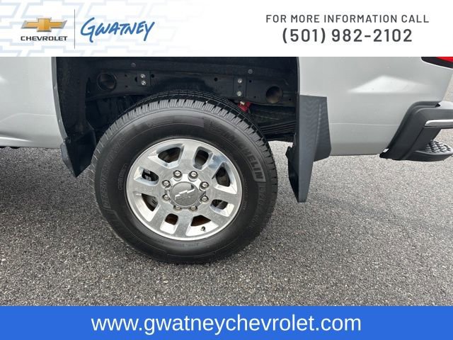 Used 2015 Chevrolet Silverado 2500 LT w/ LT Convenience Package image 13