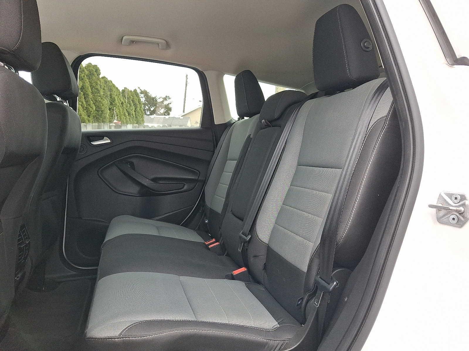 Used 2016 Ford Escape SE w/ Equipment Group 201A image 10