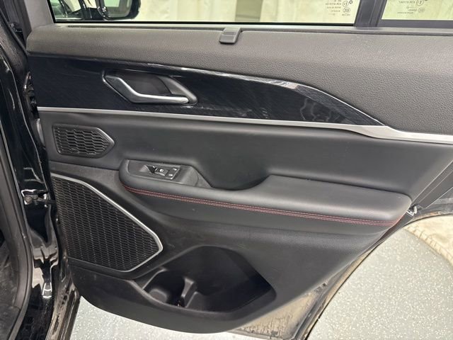 Used 2022 Jeep Grand Cherokee Trailhawk w/ ADV Protech Group II AWD/4WD image 11