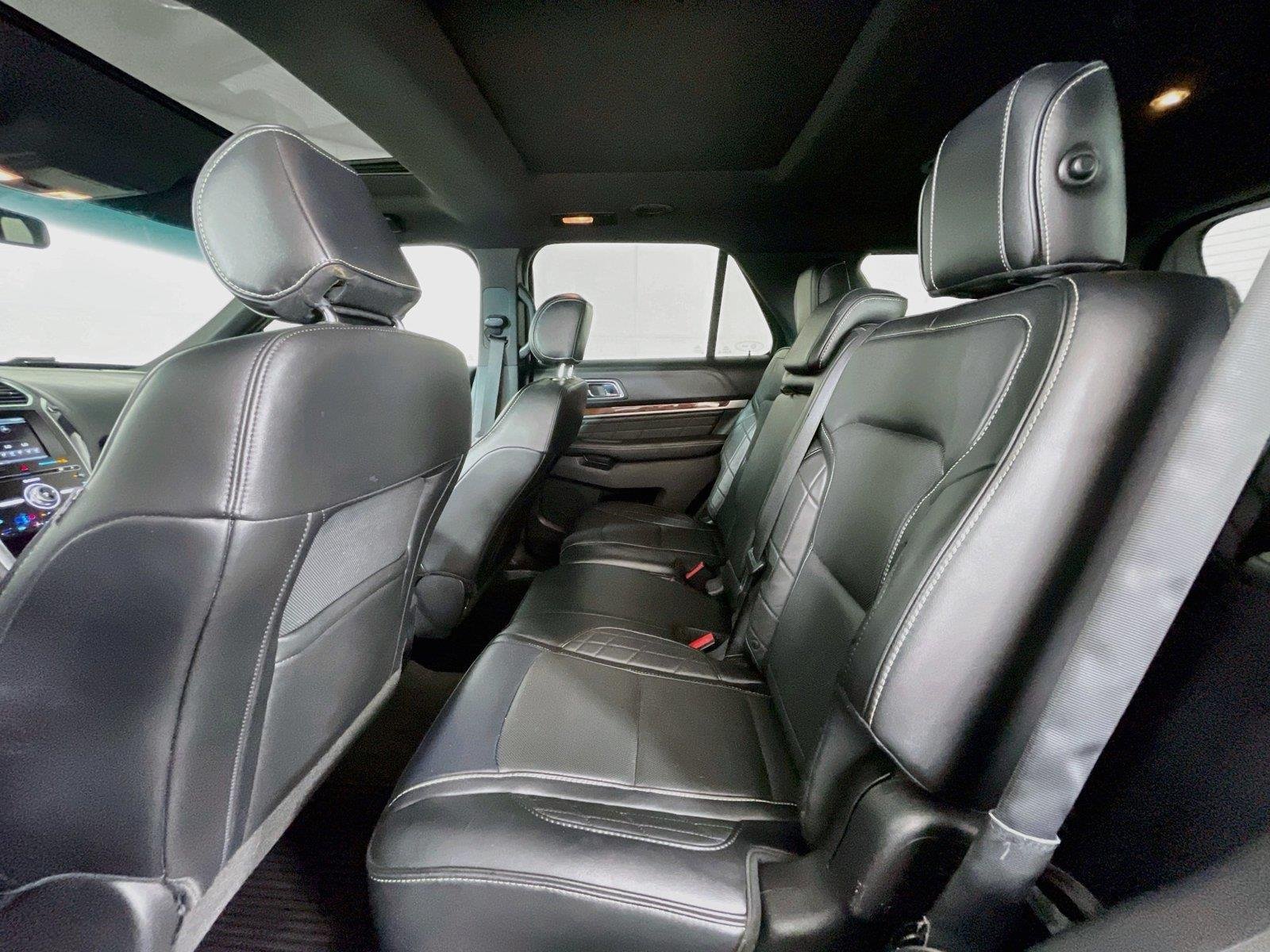 Used 2016 Ford Explorer Platinum AWD/4WD image 27