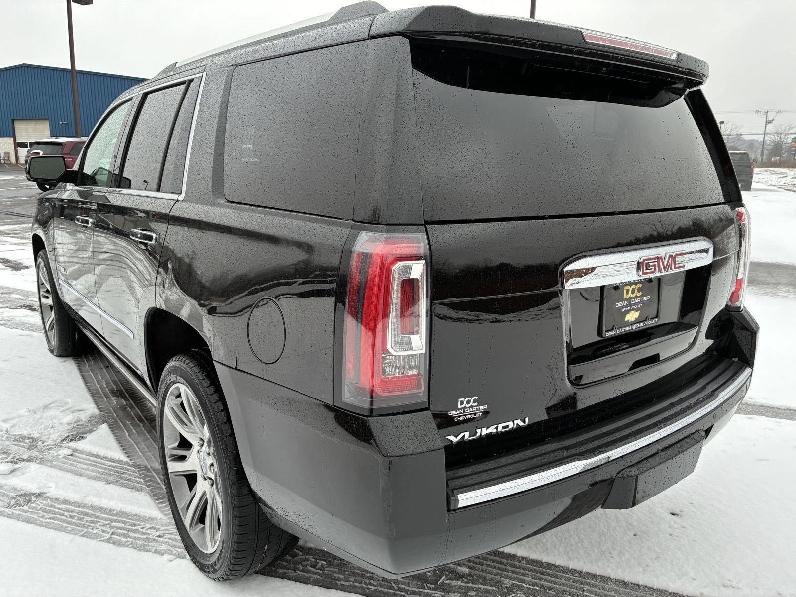 Used 2016 GMC Yukon Denali image 9