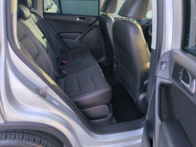 Used 2017 Volkswagen Tiguan Wolfsburg Edition FWD image 21