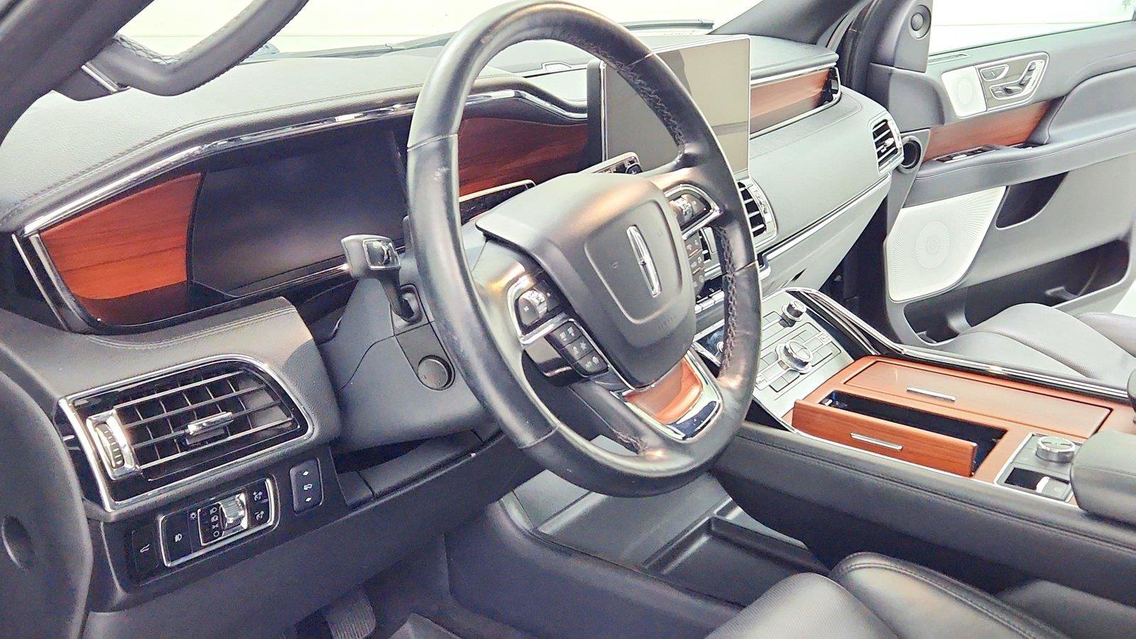 Used 2024 Lincoln Navigator L Reserve AWD/4WD image 13