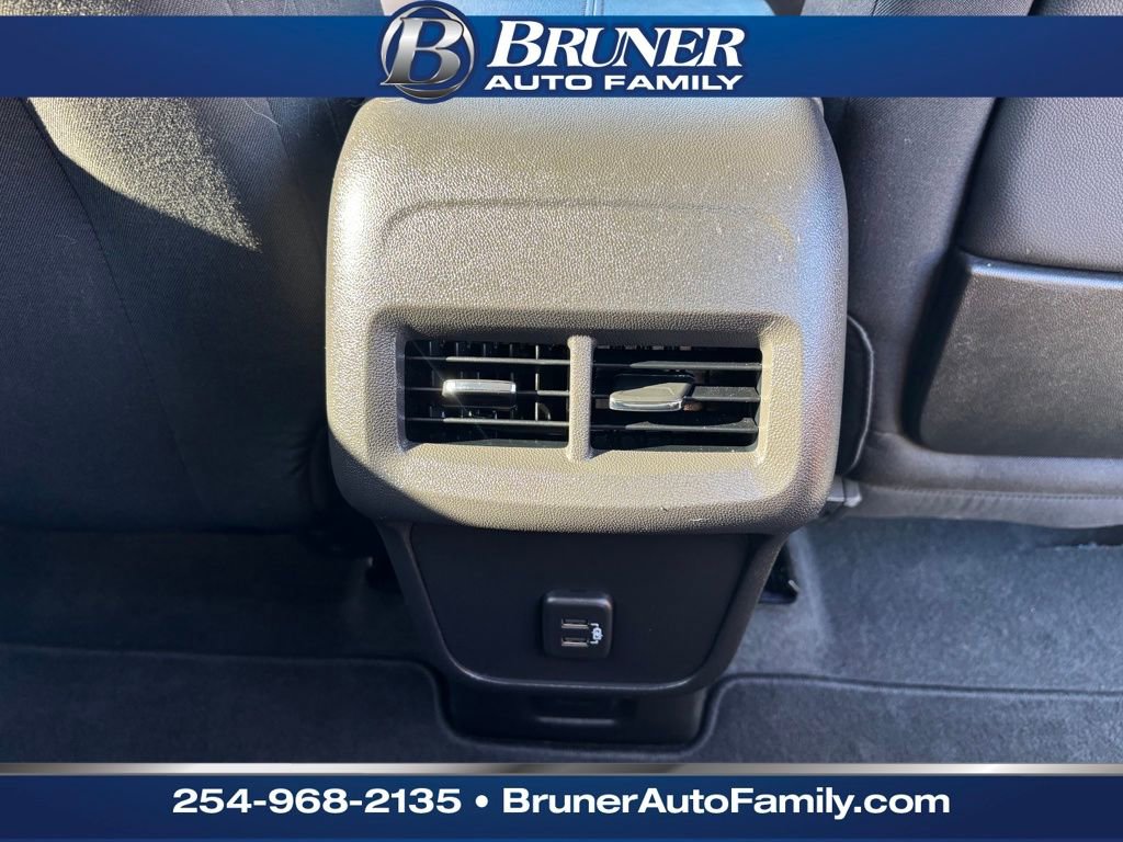 Used 2024 GMC Terrain SLE w/ Driver Convenience Package image 19