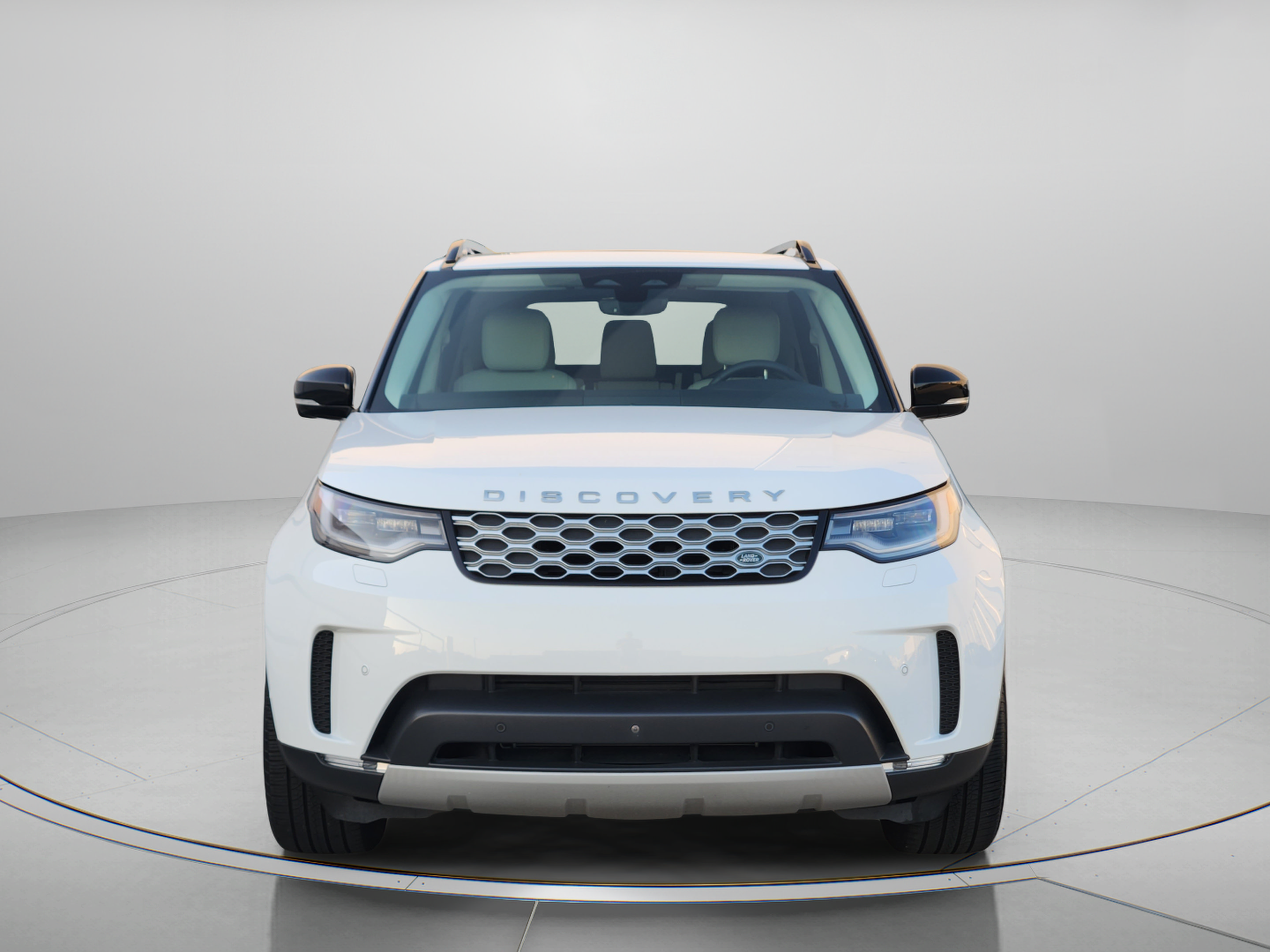 Certified 2025 Land Rover Discovery S AWD/4WD image 6