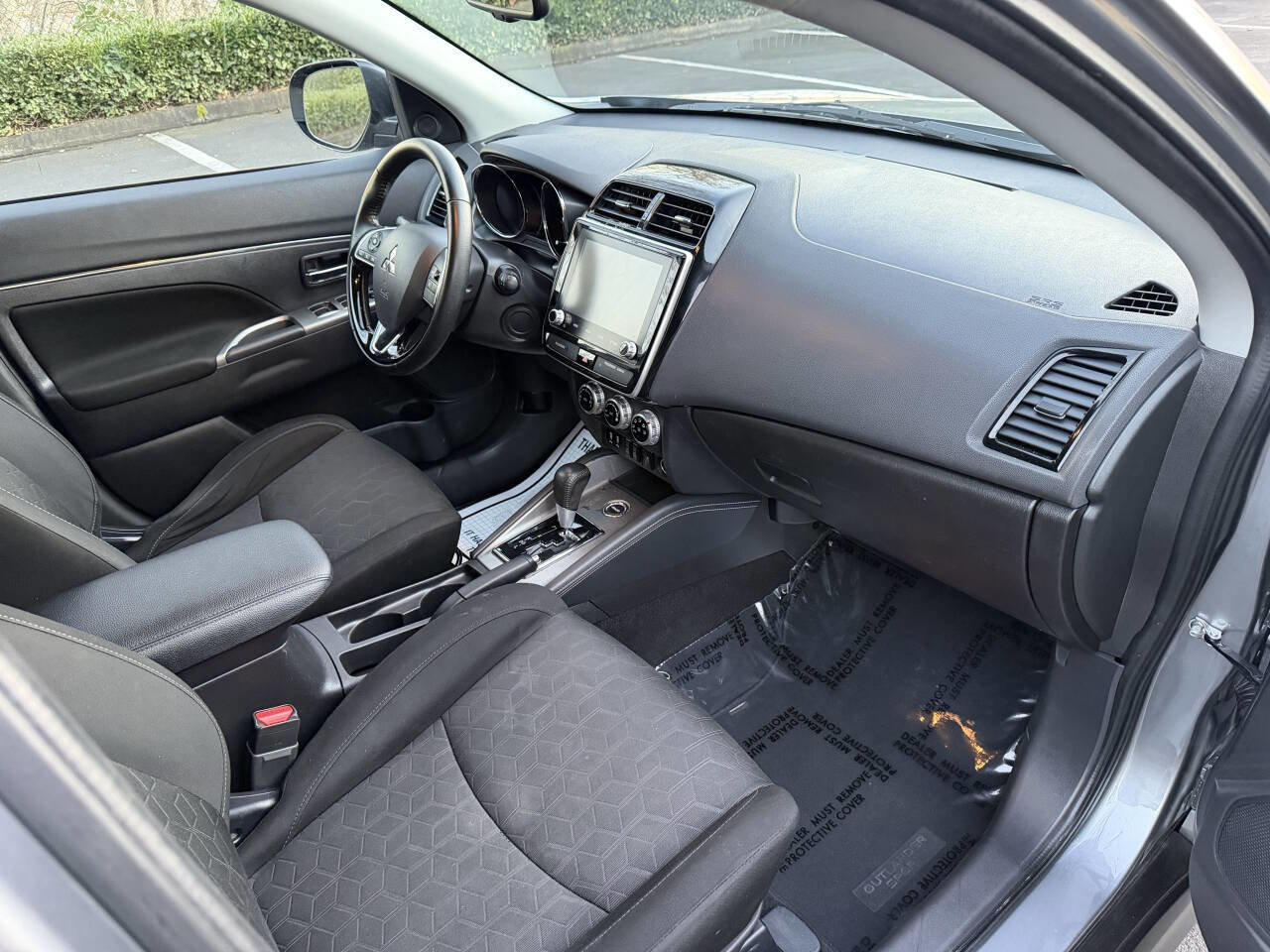 Used 2020 Mitsubishi Outlander Sport Black Edition image 14