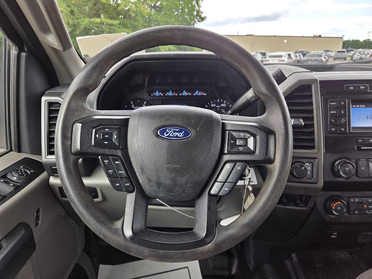 Used 2022 Ford F550 4x4 Crew Cab Super Duty w/ Power Equipment Group image 12