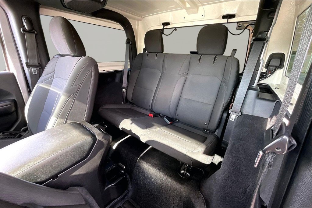 Used 2019 Jeep Wrangler Sport w/ Quick Order Package 24S AWD/4WD image 25