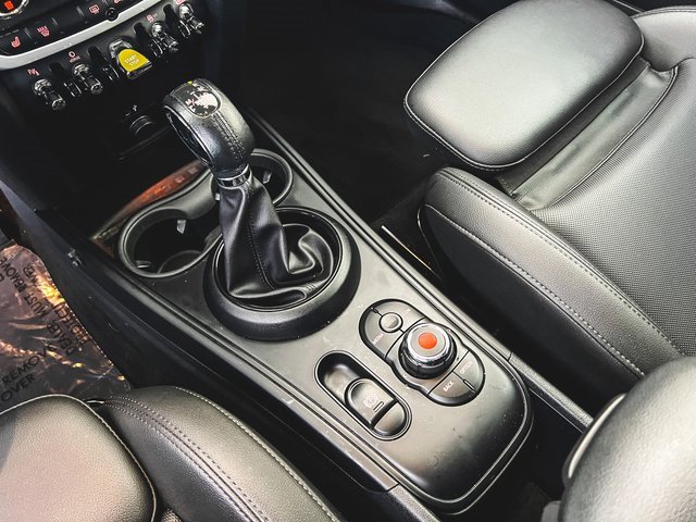 Used 2019 MINI Cooper Countryman SE w/ Driver Assistance Package image 16