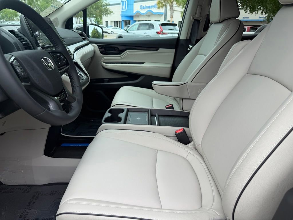 Certified 2026 Honda Odyssey Touring image 23