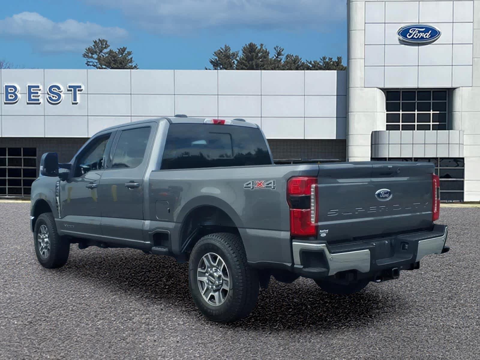 Used 2024 Ford F250 Lariat AWD/4WD image 4