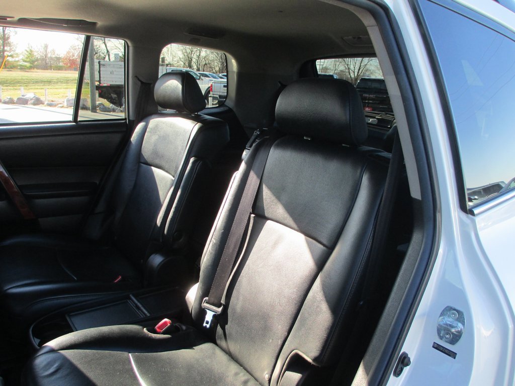 Used 2013 Toyota Highlander Limited image 18