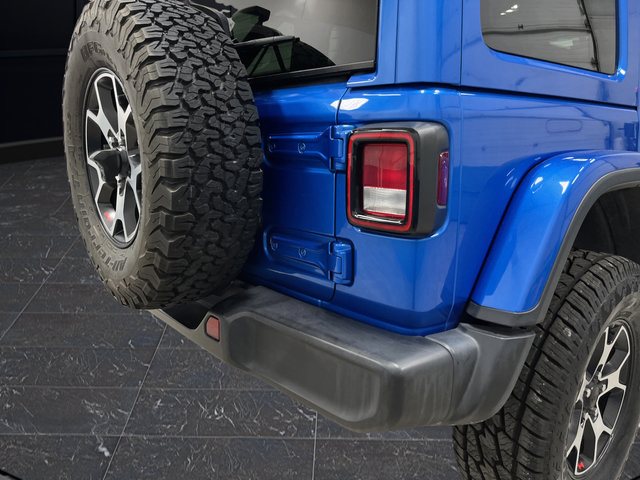 Used 2022 Jeep Wrangler Unlimited Rubicon AWD/4WD image 31
