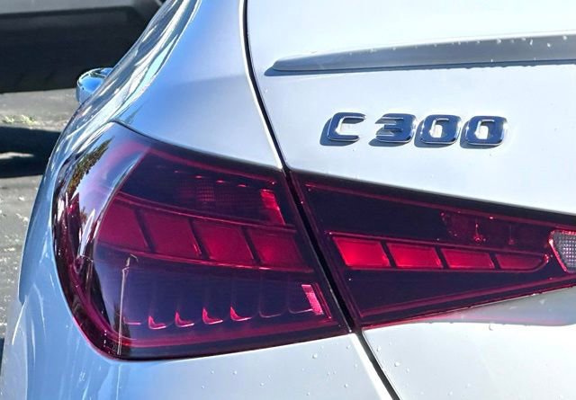 Used 2022 Mercedes-Benz C 300 4MATIC Sedan image 10