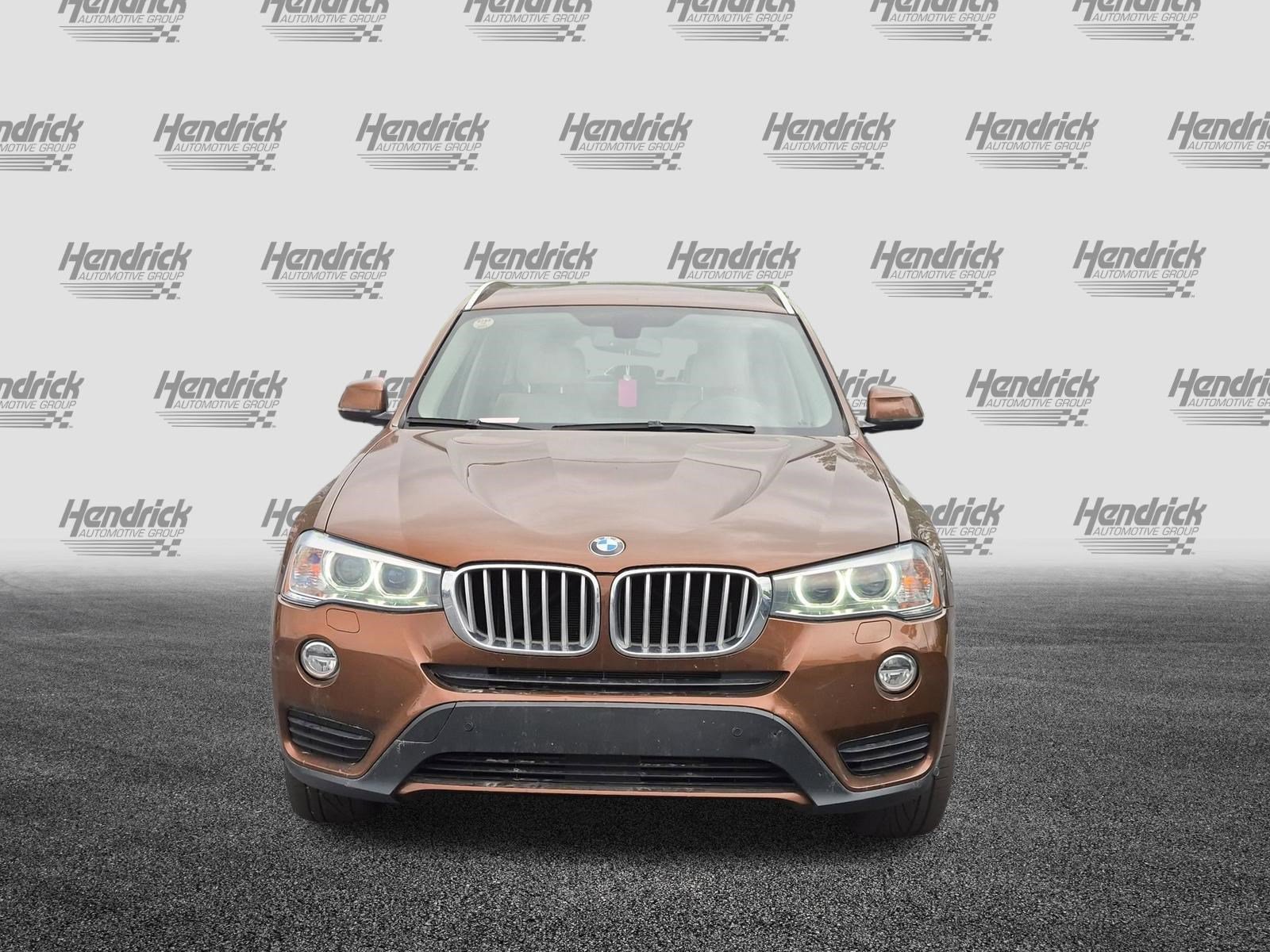 Used 2017 BMW X3 xDrive28i AWD/4WD image 3