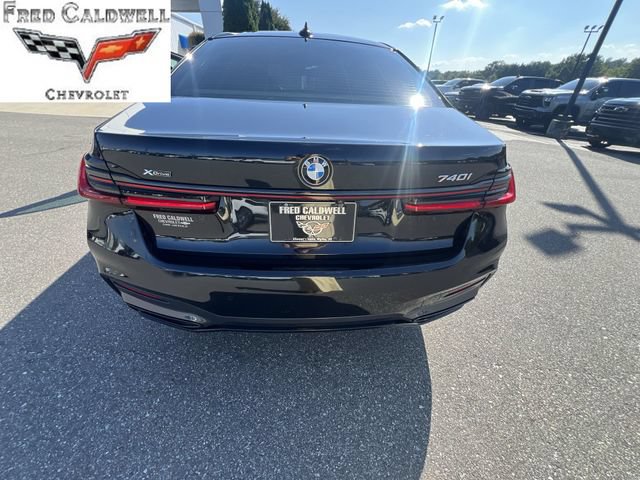 Used 2021 BMW 740i xDrive w/ Luxury Rear Seating Package AWD/4WD image 38
