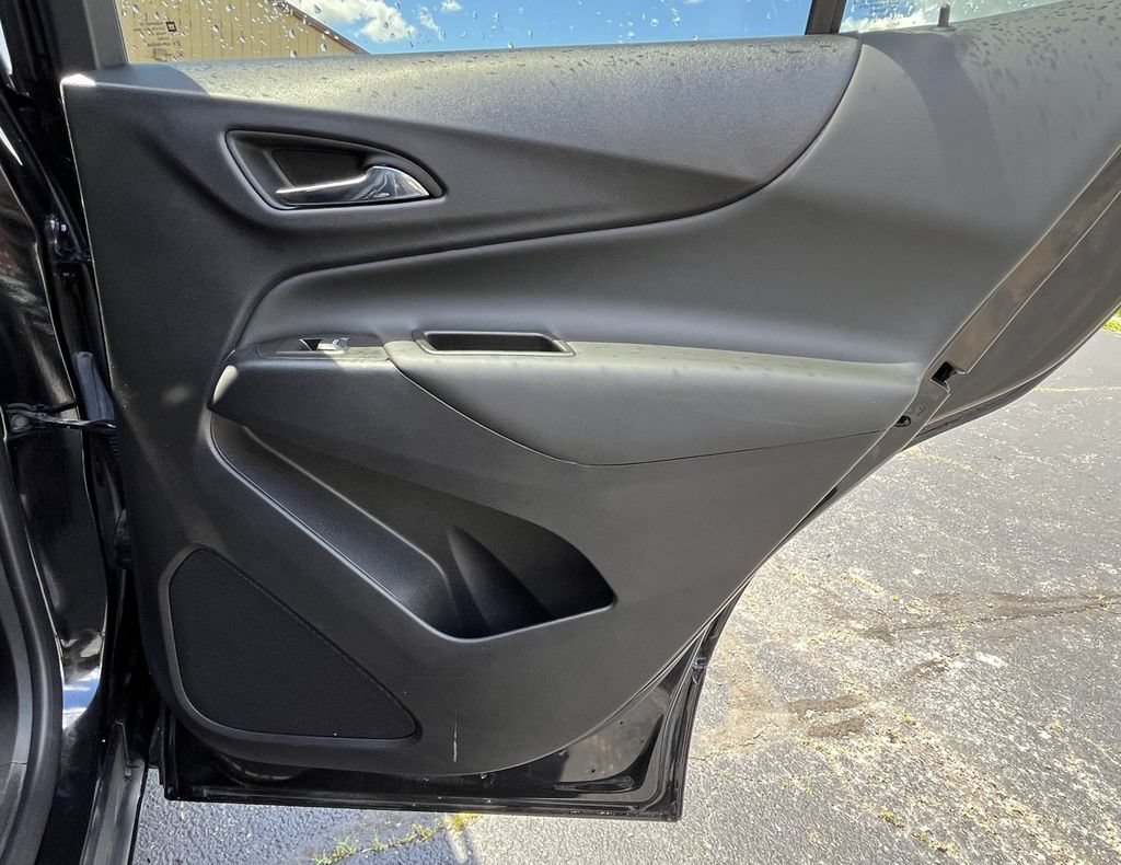 Used 2023 Chevrolet Equinox LT FWD image 19